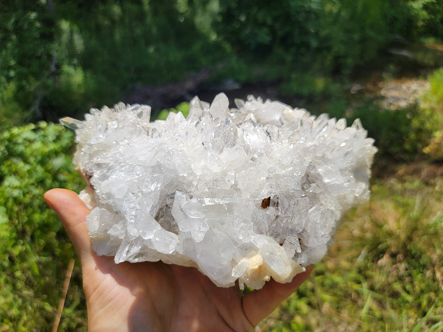 Clear Quartz Crystal Cluster || Raw Quartz Cluster || Lemurian Quartz Crystal Cluster