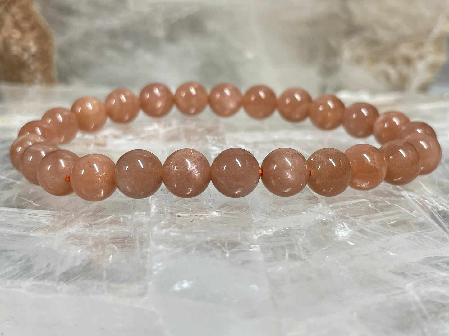 Peach Moonstone Crystal Bracelet || Peach Moonstone Beaded Bracelet || Peach Moonstone Crystal Jewelry