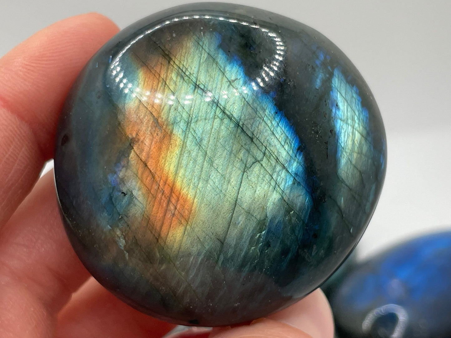 Labradorite Palm Stone || Flashy Labradorite Palm Stone || Labradorite Crystal Palm Stone || Polished Labradorite Palm Stone