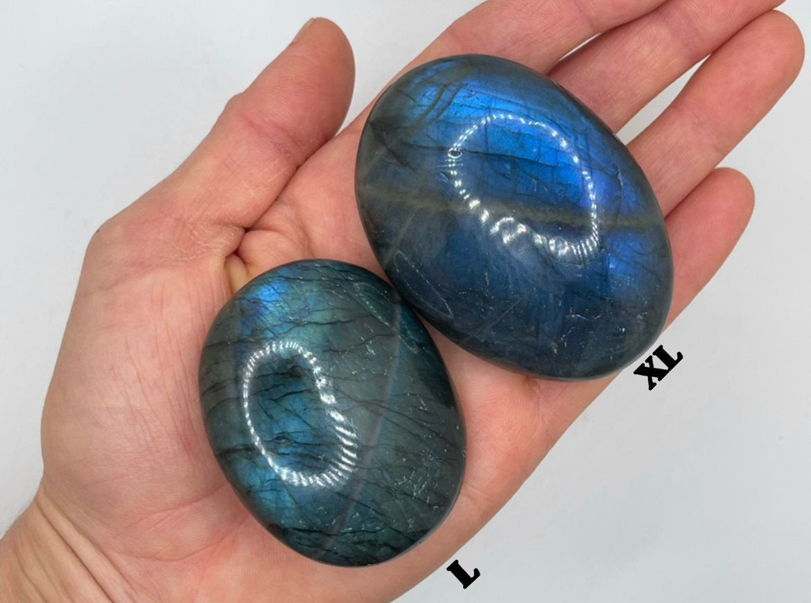 Labradorite Palm Stone || Flashy Labradorite Palm Stone || Labradorite Crystal Palm Stone || Polished Labradorite Palm Stone