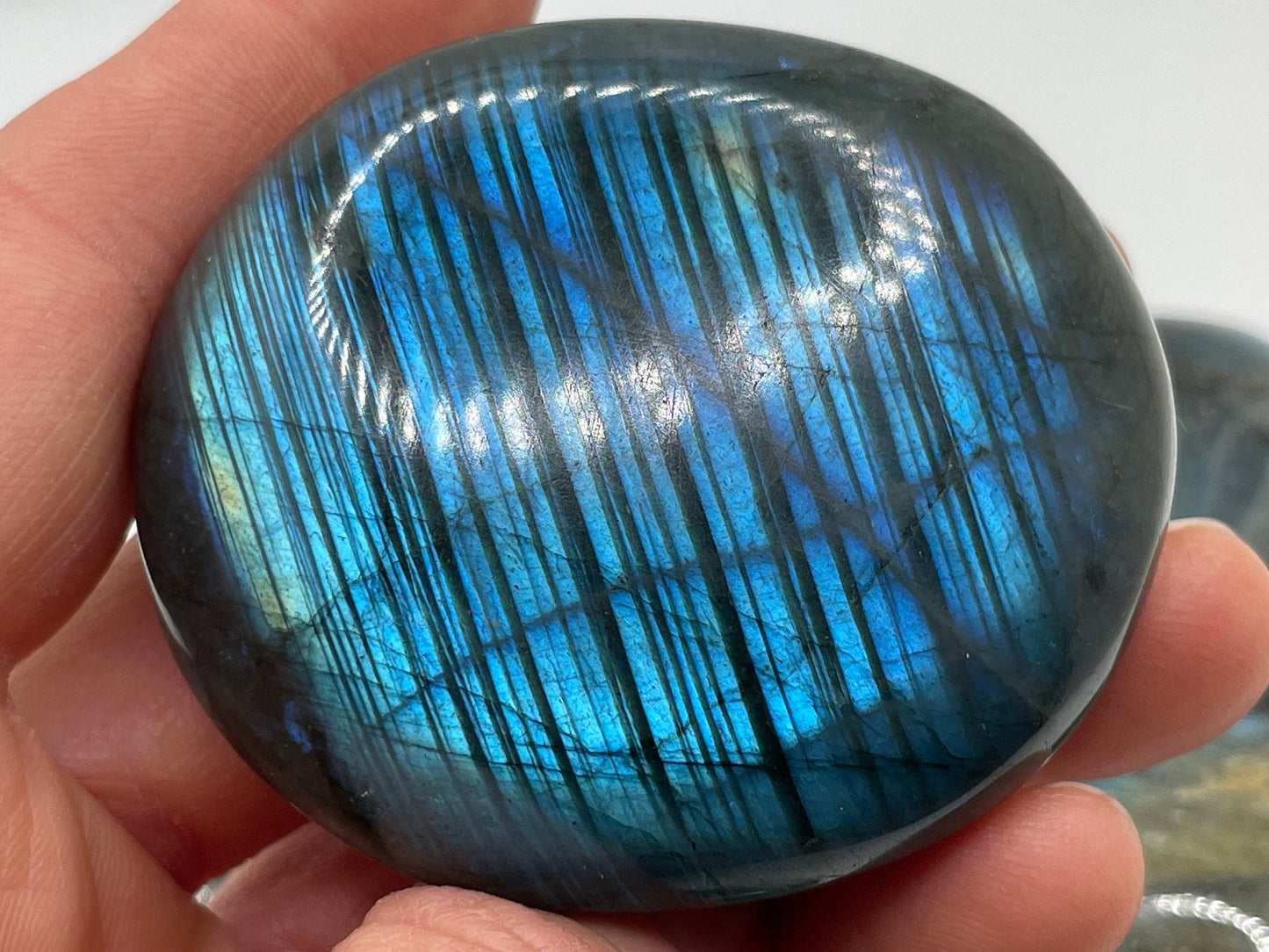 Labradorite Palm Stone || Flashy Labradorite Palm Stone || Labradorite Crystal Palm Stone || Polished Labradorite Palm Stone