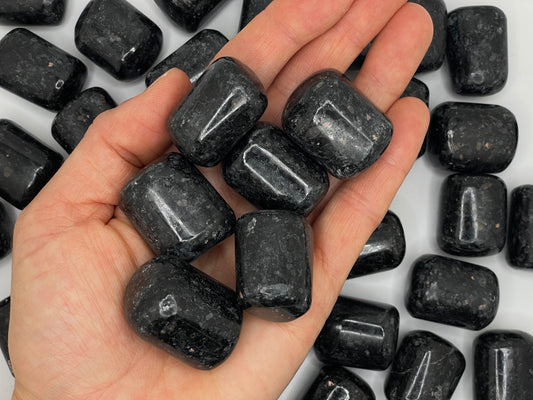 Nuummite Tumble || Nuummite Stone || Nuummite Tumbled Stone