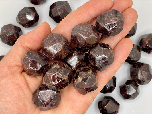 Garnet Dodecahedron || Garnet Stone || Garnet Tumbled Stone