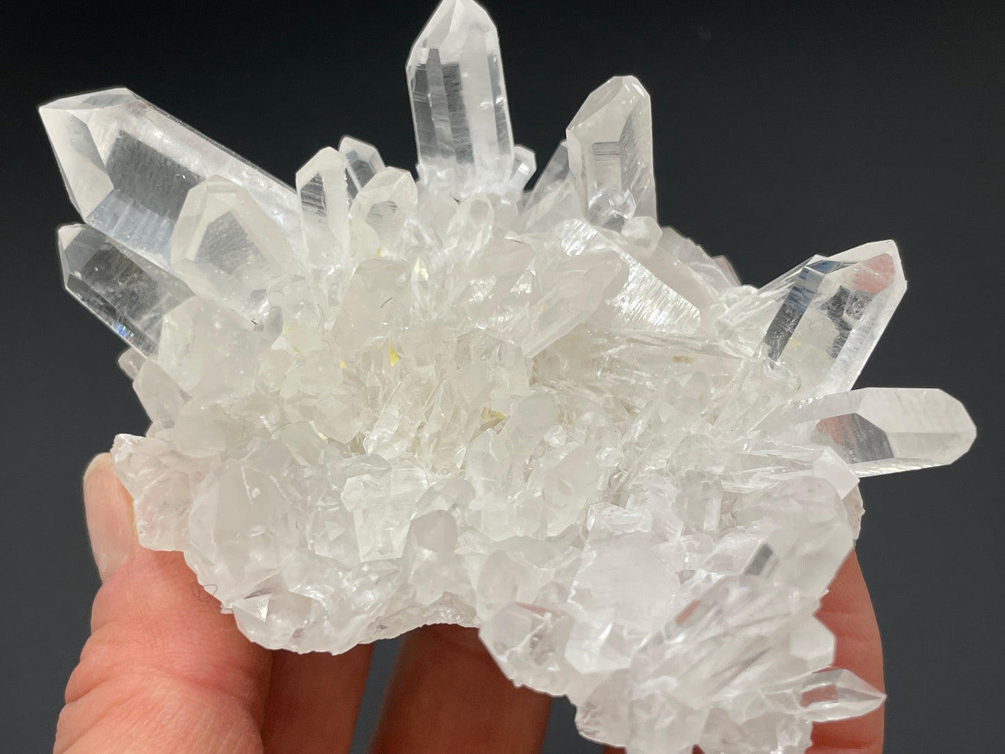 Clear Quartz Crystal Cluster || Raw Quartz Cluster || Lemurian Quartz Crystal