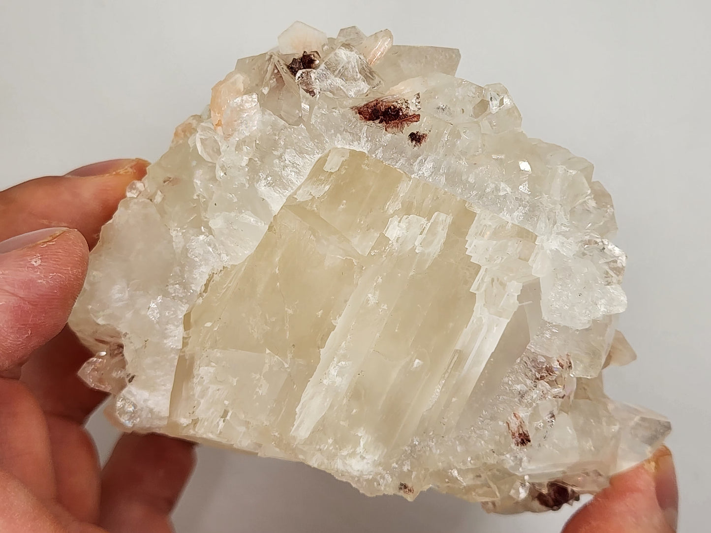 Apophyllite and Stillbite Burr